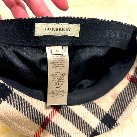 COPY - Burberry hat - Picture 4 of 4